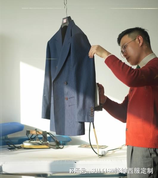 成都工作服定制推荐团体西装个性定制(图4)